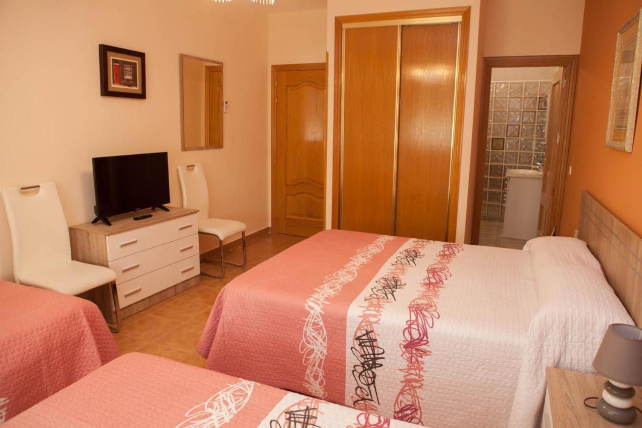 La Rosaleda De Orgaz Guest House Exterior foto
